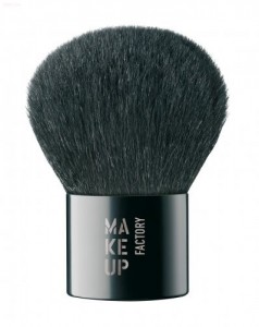 make-up-factory-professional-brush-for-mineral-powder-foundation