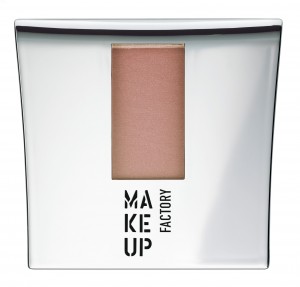 make-up-factory-blusher